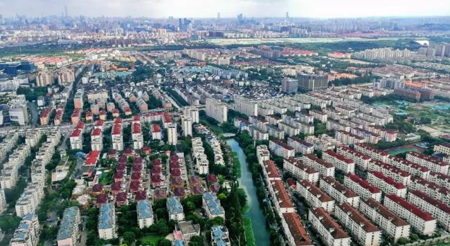 一线城市新房卖疯了，深圳成交猛增979%，北京有售楼处爆满、上海触发积分排序！