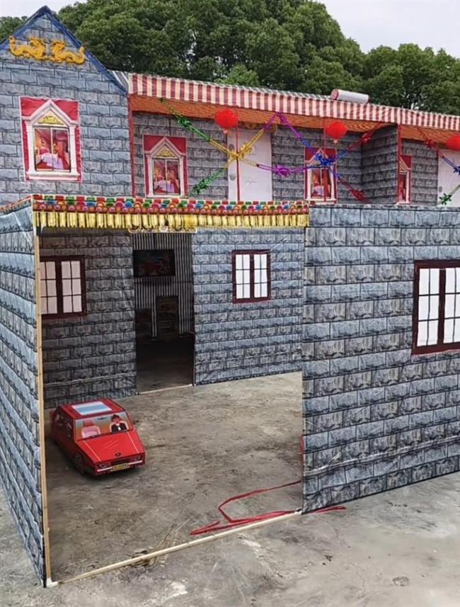 祭祀纸别墅售价过万 从业者否认暴利！200平米双层纸别墅售价1.5万元