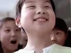 旺仔牛奶广告男主角长大了：本人和广告的差距还是有点大的!(图）