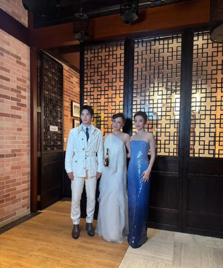 刘嘉玲李冰冰于适合影